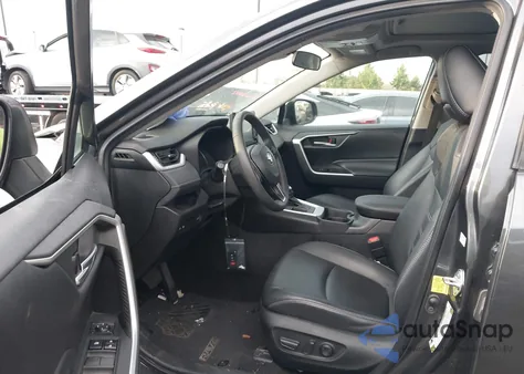 2021 Toyota Rav4 Xle Premium from USA, damaged, VIN 2T3C1RFV4MC137558